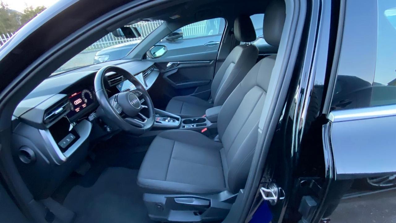 Audi A3 SPB 35 TDI S tronic - FARO FULL LED MATRIX