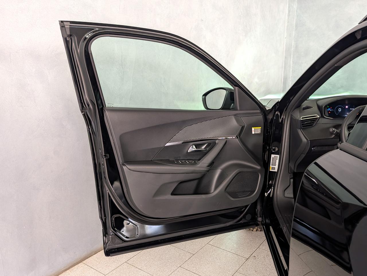 Peugeot 2008 1.2 puretech 100cv Allure