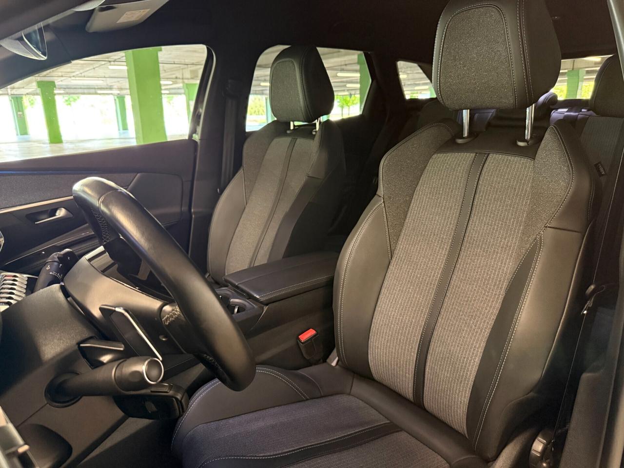 Peugeot 3008 BlueHDi 130 S&S EAT8 Allure Pack