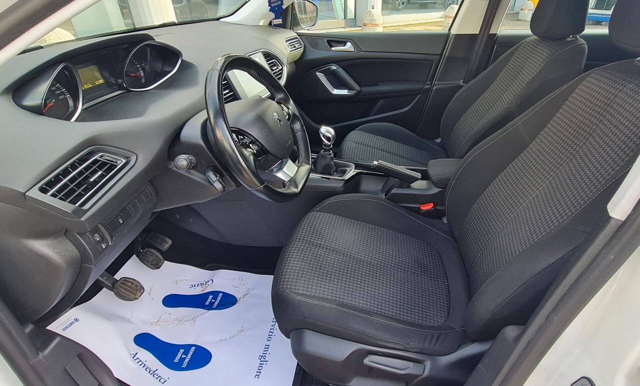 Peugeot 308 BlueHDi 100 S&S Active