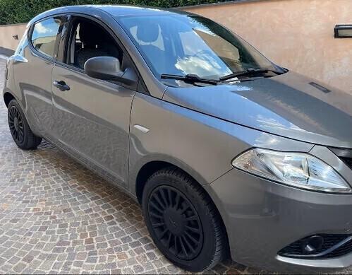 Lancia Ypsilon 1.2 69 CV 5 porte Elefantino Blu