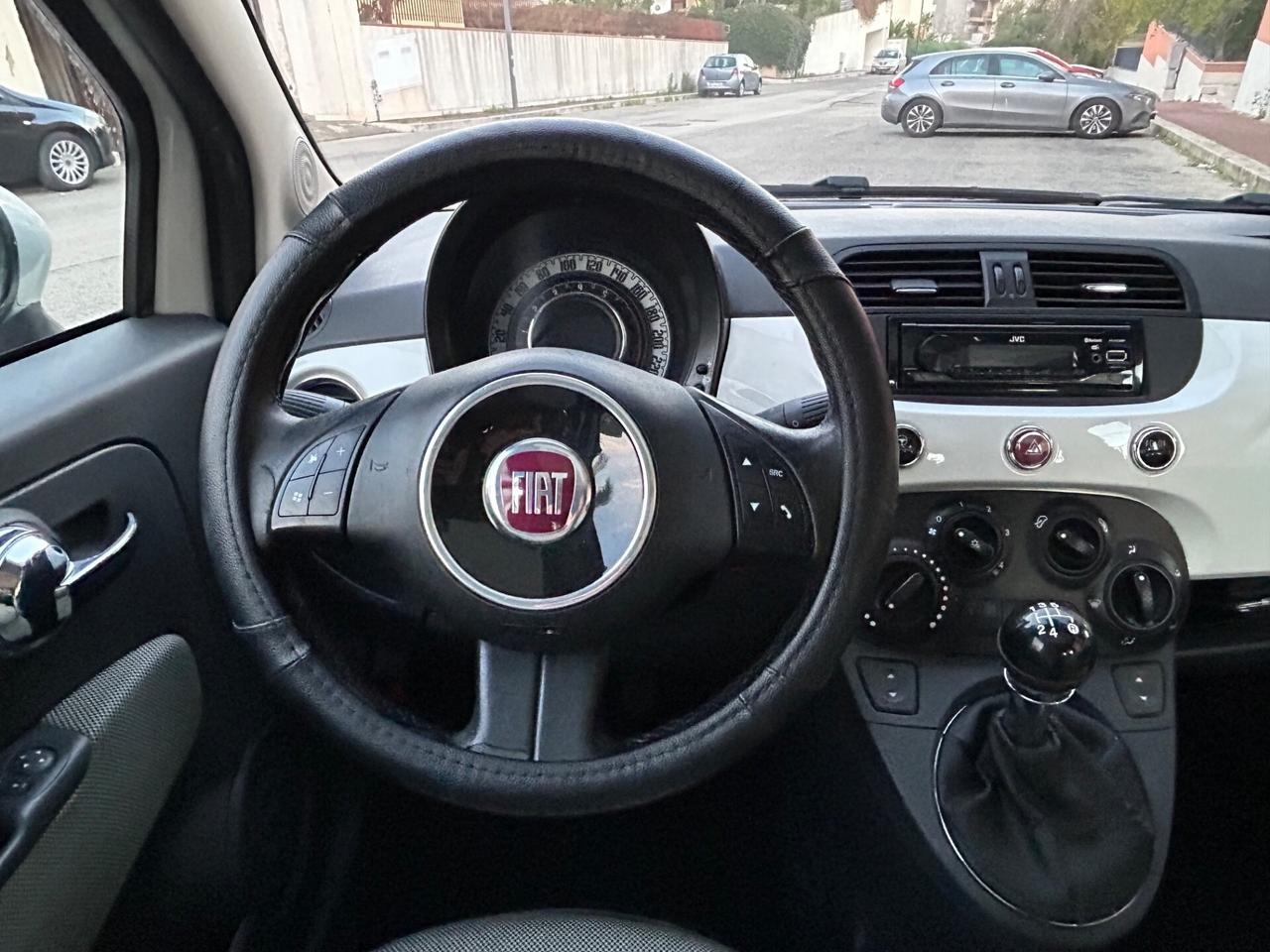 Fiat 500 1.2 Lounge ideale per neopatentati