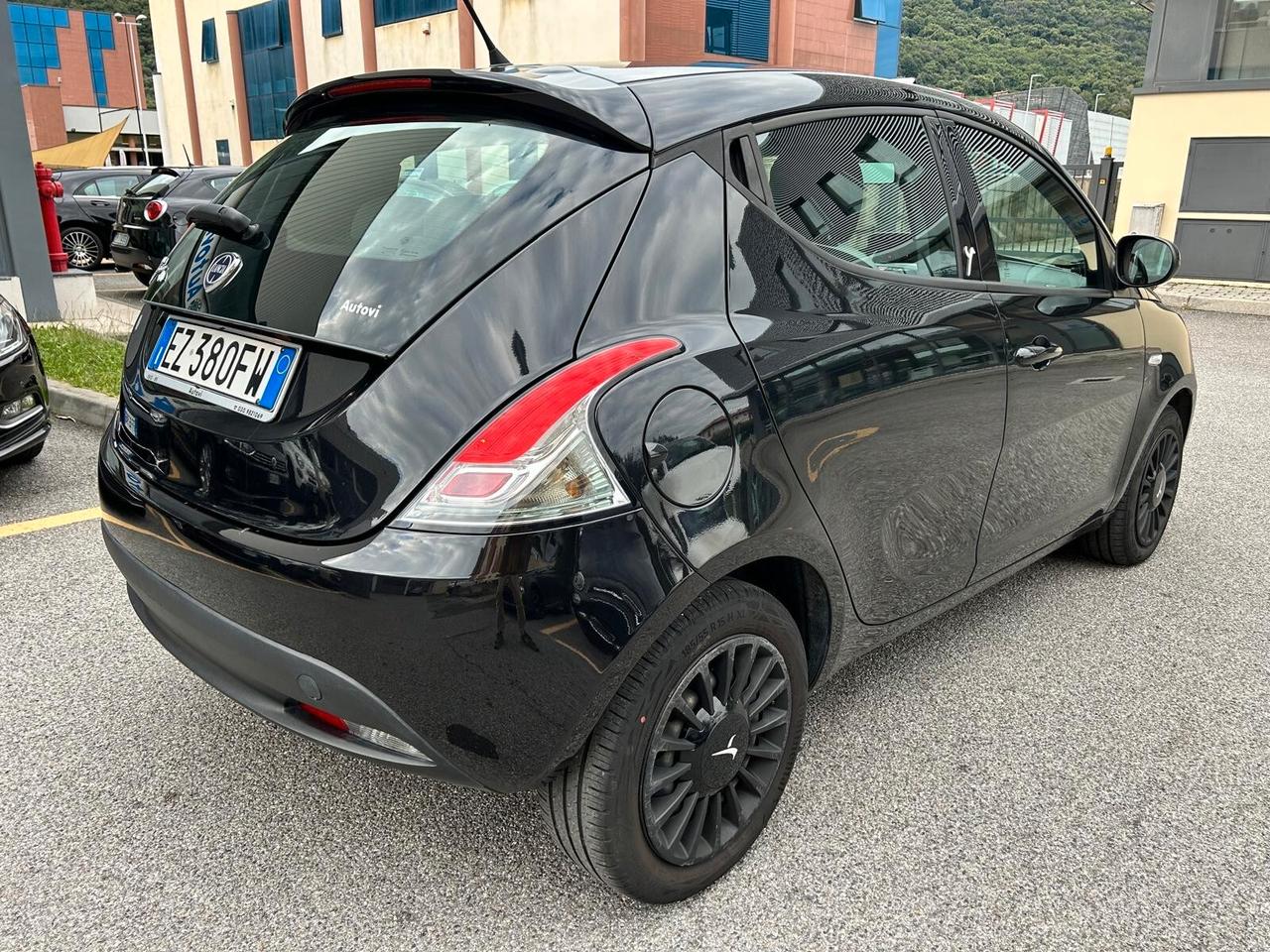 Lancia Ypsilon 1.2 69 CV 5 porte GPL Ecochic Elefantino *OK NEOPATENTATI*