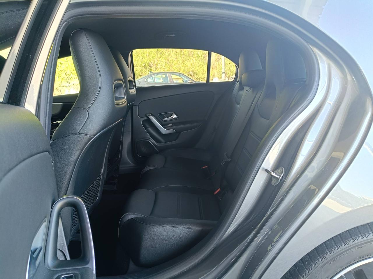 Mercedes-Benz Classe A - W177 2018 - A 180 d Sport auto