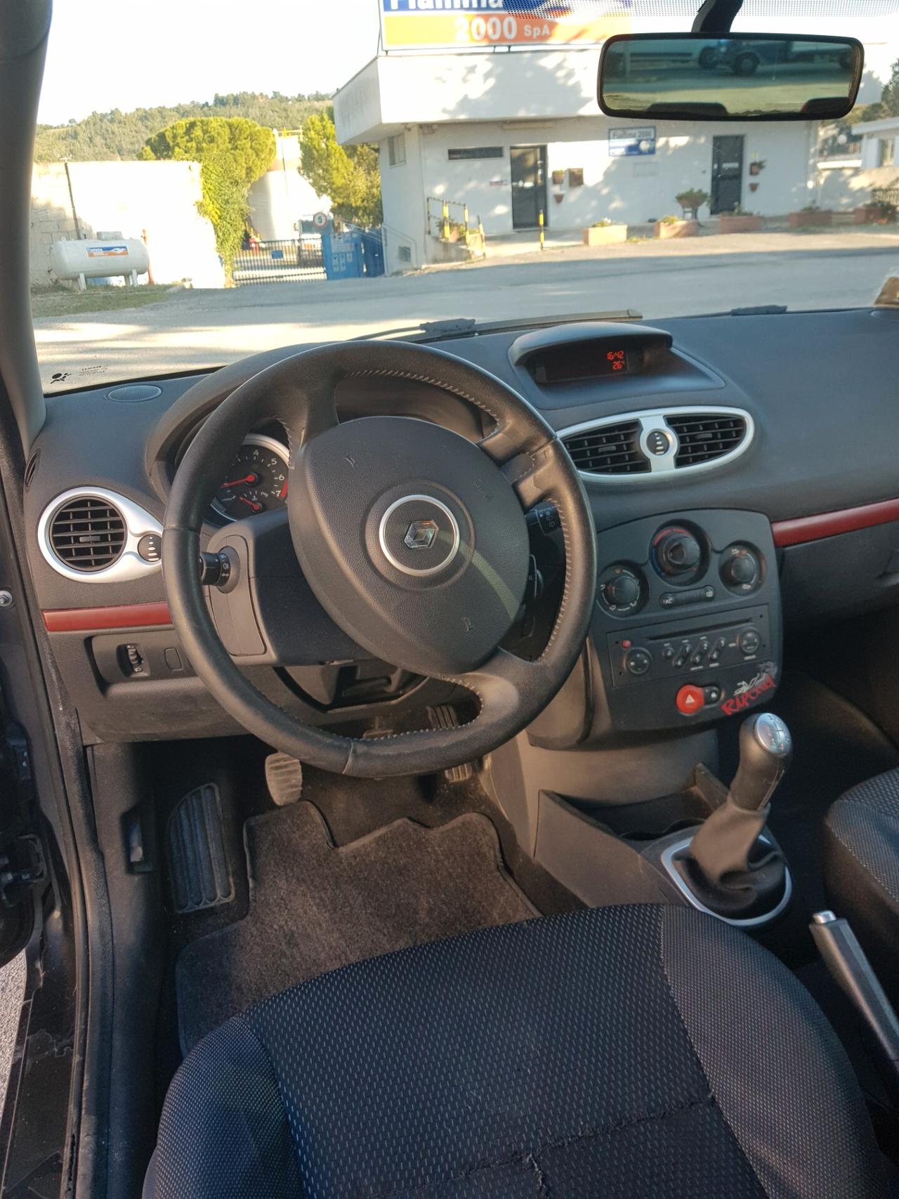 Renault Clio Storia 1.2 5 porte anno 2008