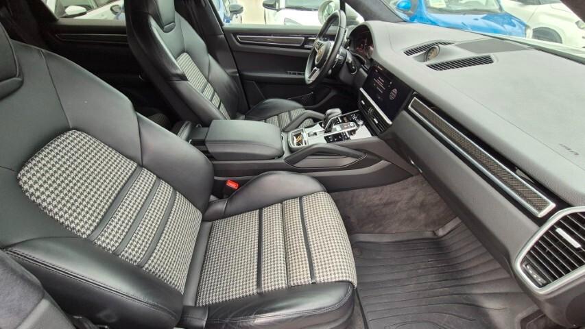 Porsche Cayenne Coupé 3.0 V6 Platinum Edition - 2022