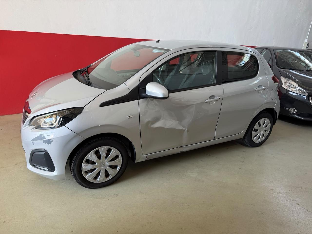 Peugeot 108 VTi 68 5 porte Allure TOP!