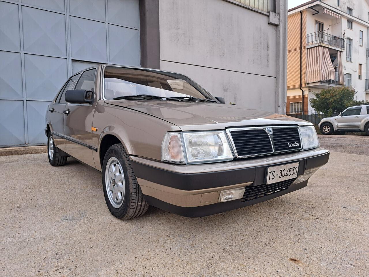 Lancia Thema i.e. turbo prima serie 166 cv