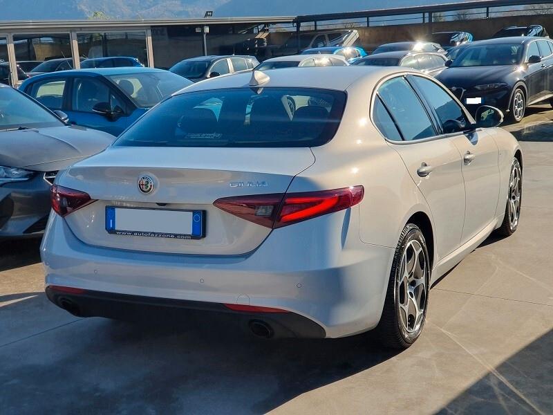 ALFA ROMEO Giulia 2.2 TD 160 AT8 XENO CAM NAVI 8.8