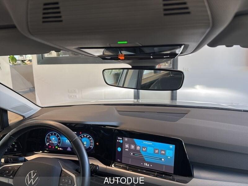 Volkswagen Golf VIII 2020 1.0 etsi evo Life 110cv dsg