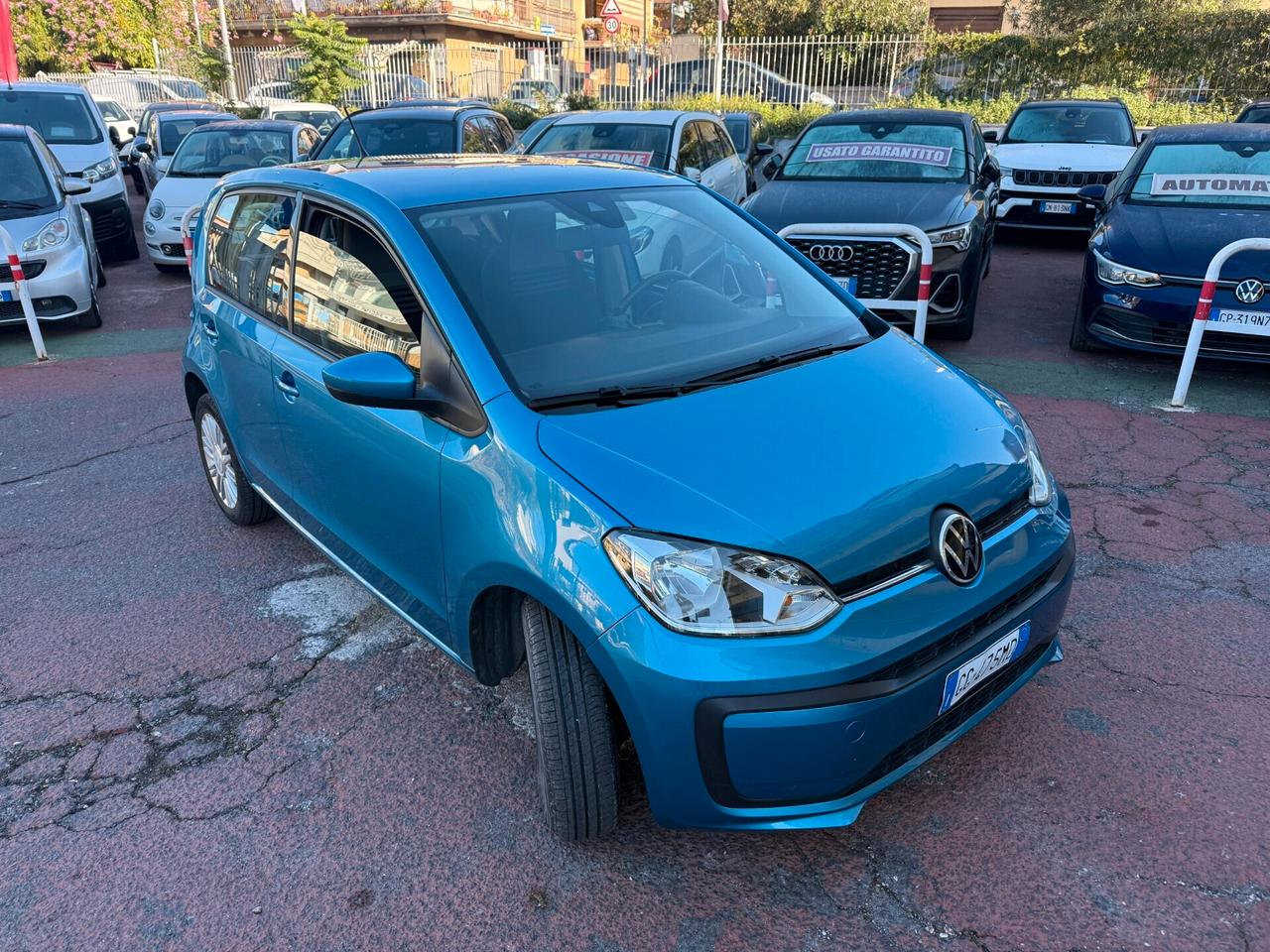 Volkswagen UP! 65cv **4 GOMME NUOVE**