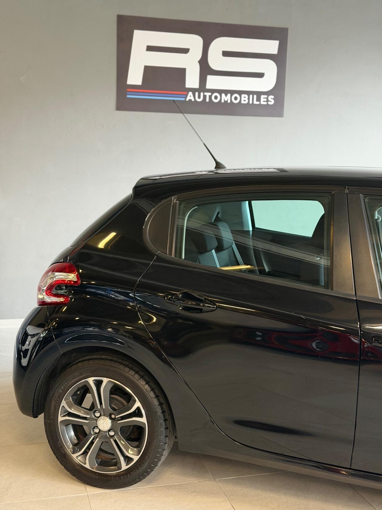 Peugeot 208 1.2 82CV 5P ALLURE NEOPAT KMCERT