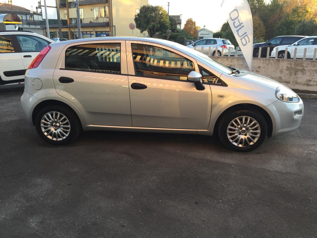 Fiat Punto 1.3 MJT II 75 CV 5 porte Street X NEOPATENTATI