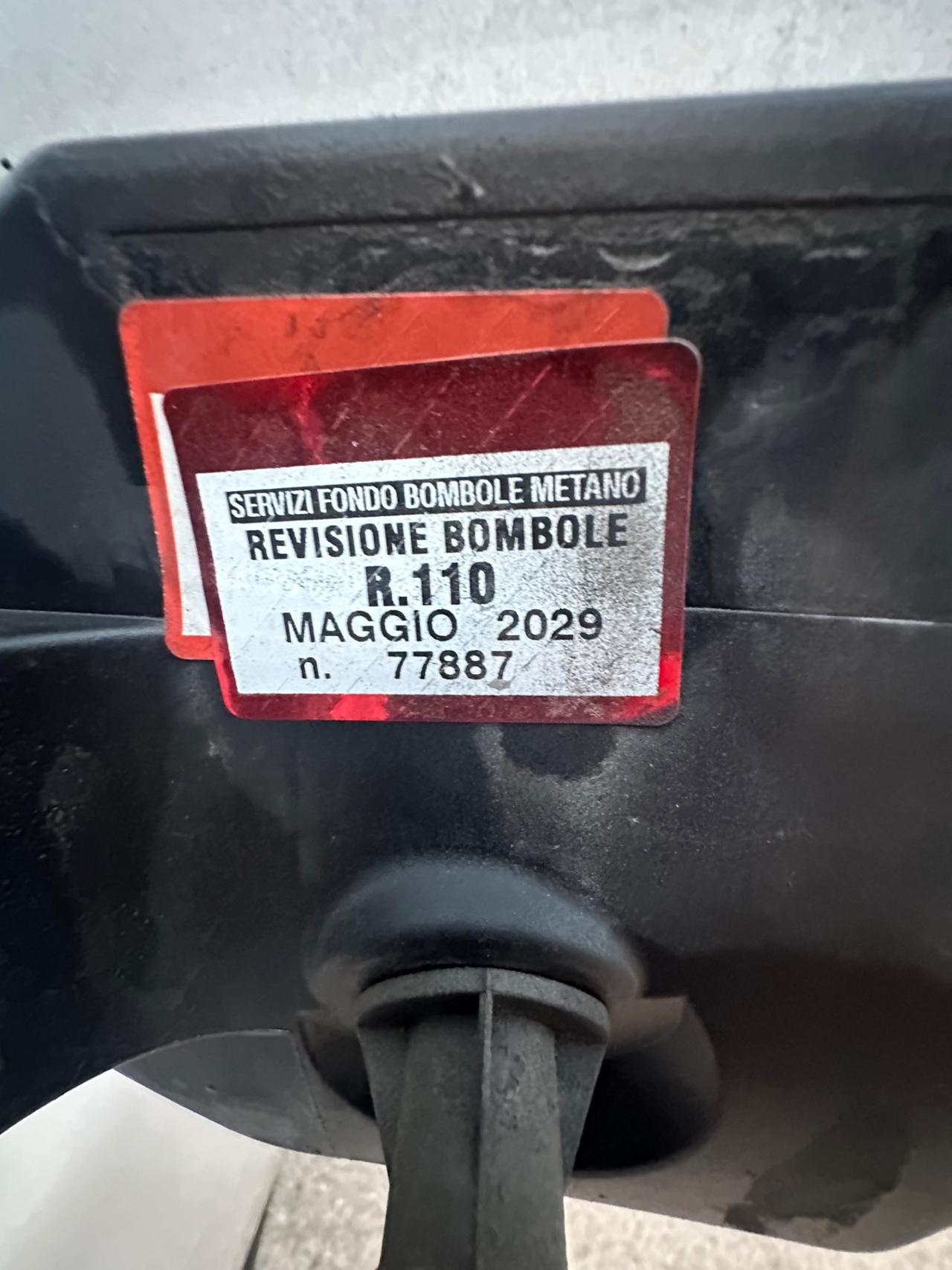 Fiat 500L 0.9 TwinAir Turbo Natural Power Lounge