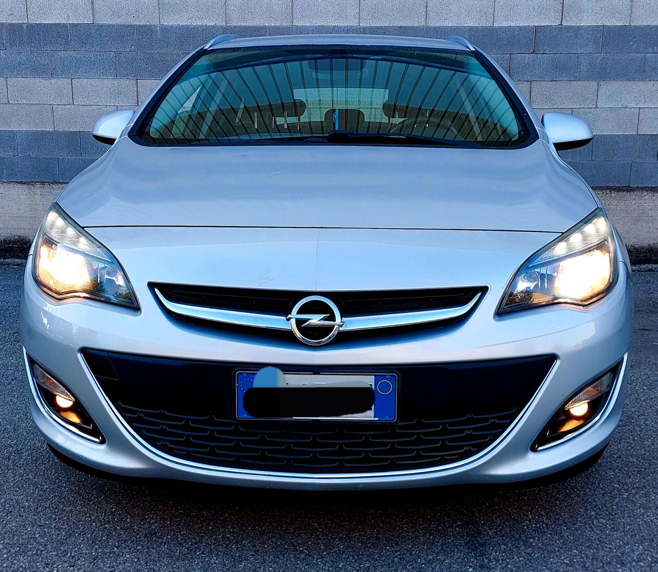Opel Astra 1.6 CDTI 130CV Cosmo euro 6B neopatentati