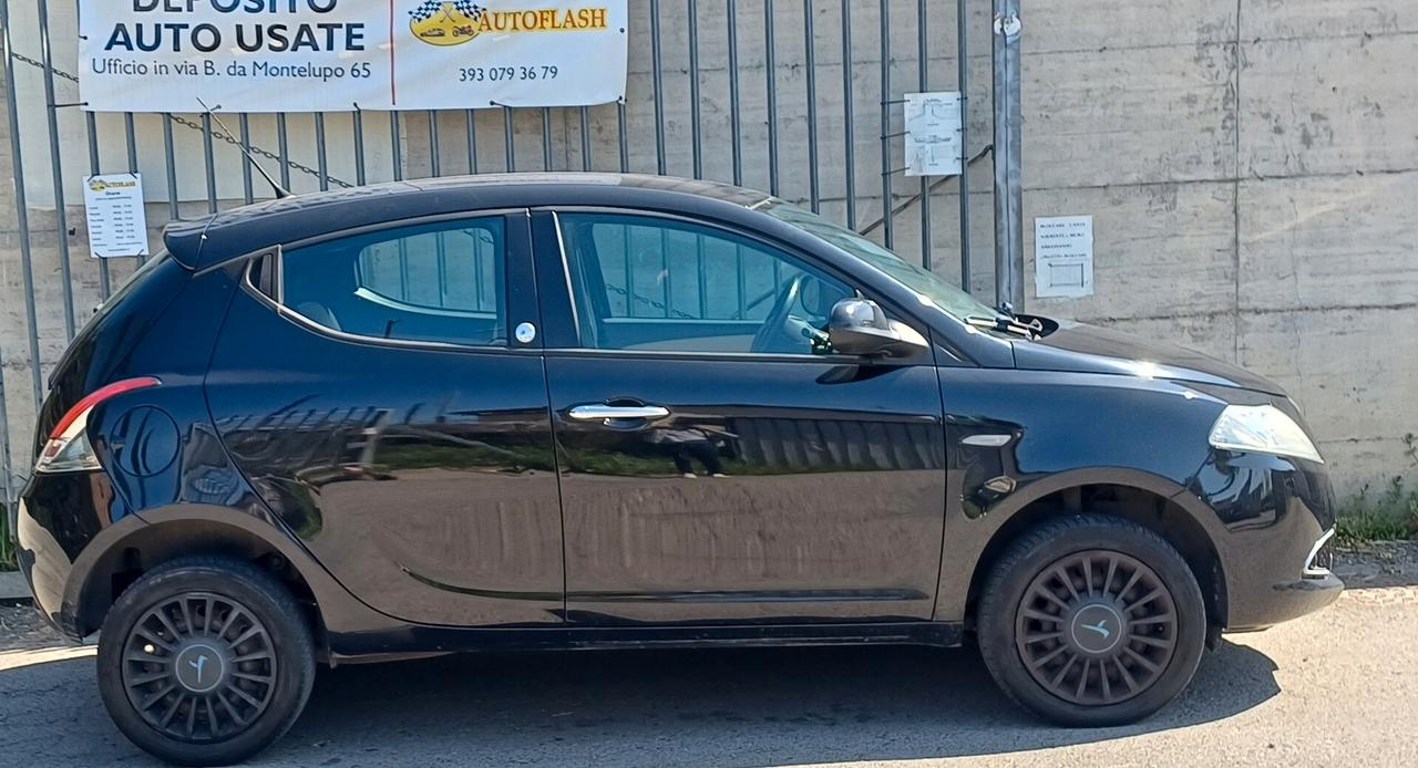 Lancia Ypsilon 5 porte Ecochic