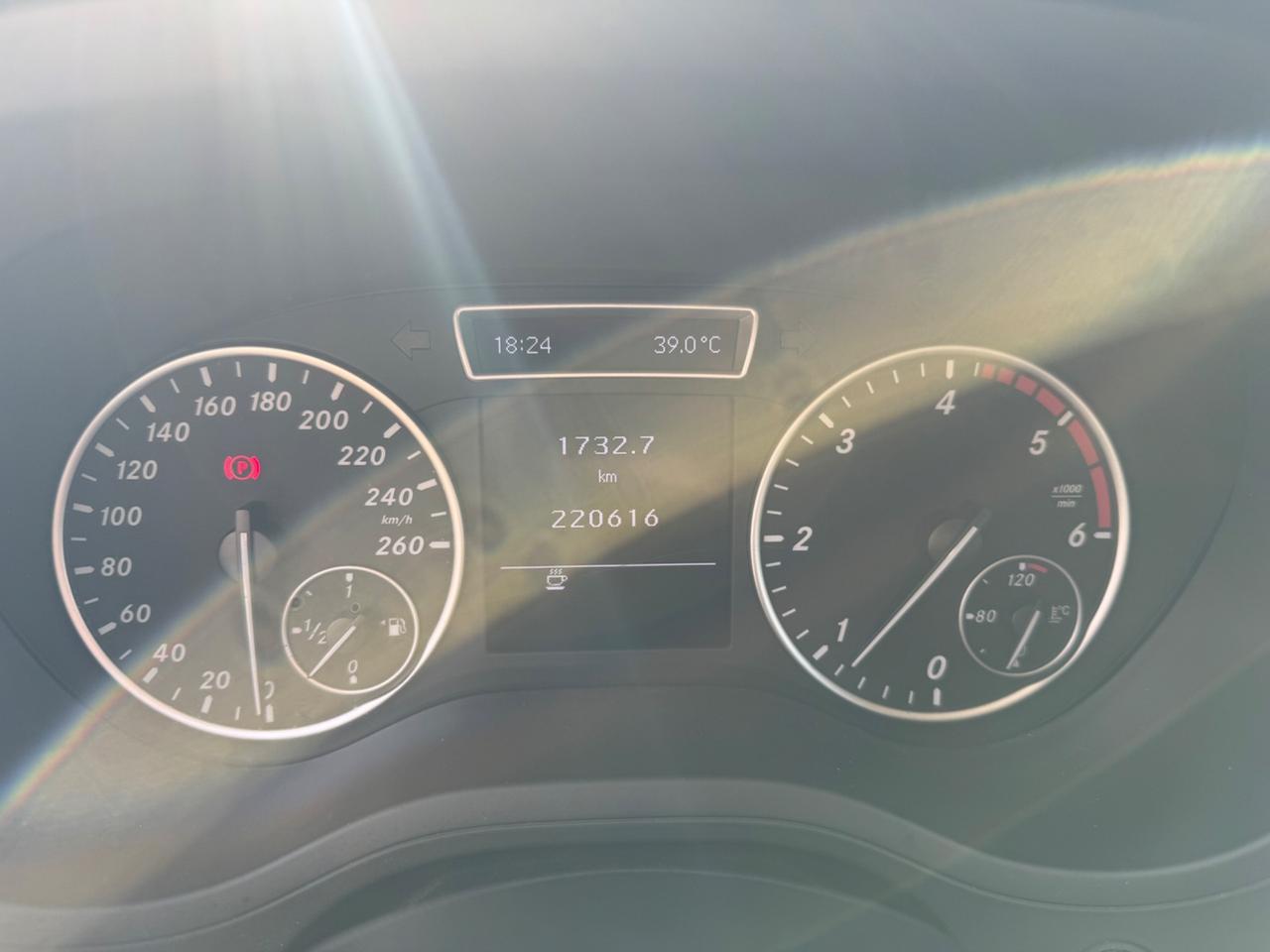 Mercedes-benz B 180 CDI BlueEFFICIENCY Executive