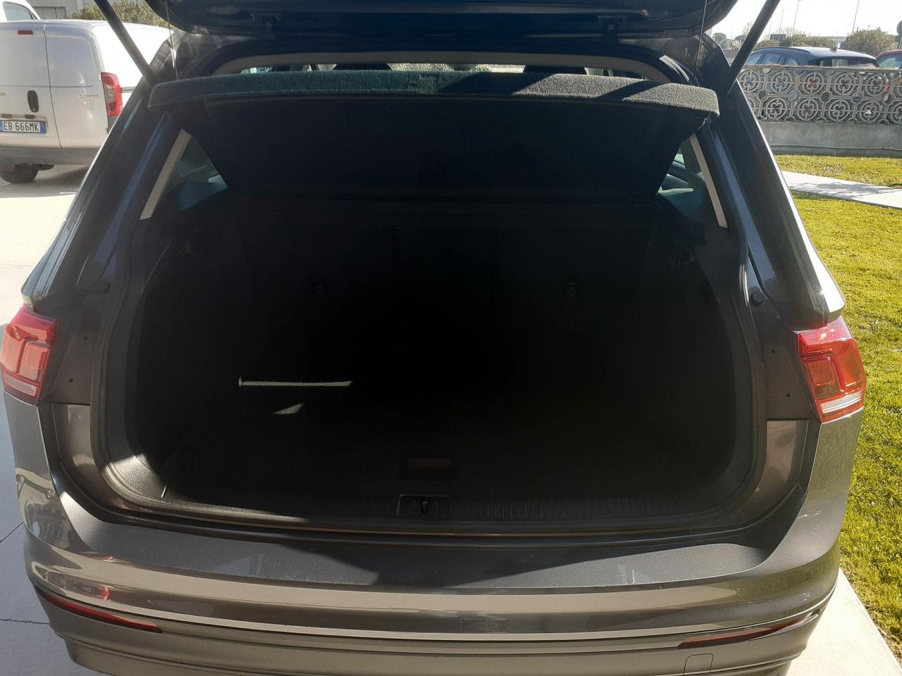 Volkswagen Tiguan 1.6 TDI 115cv Advanced.DA VETRINA