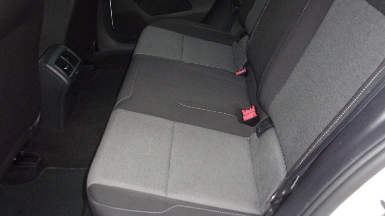 Volkswagen Golf 1.6 TDI 90 CV 5p. Business Trendline BlueMotion Tech.