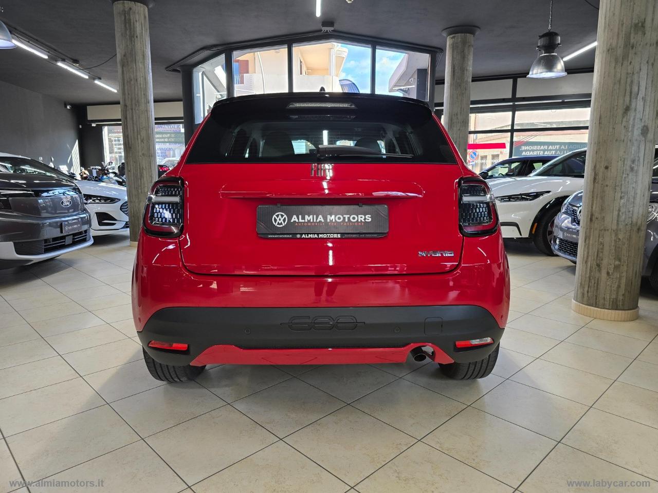 FIAT 600 Hybrid MHEV ICON