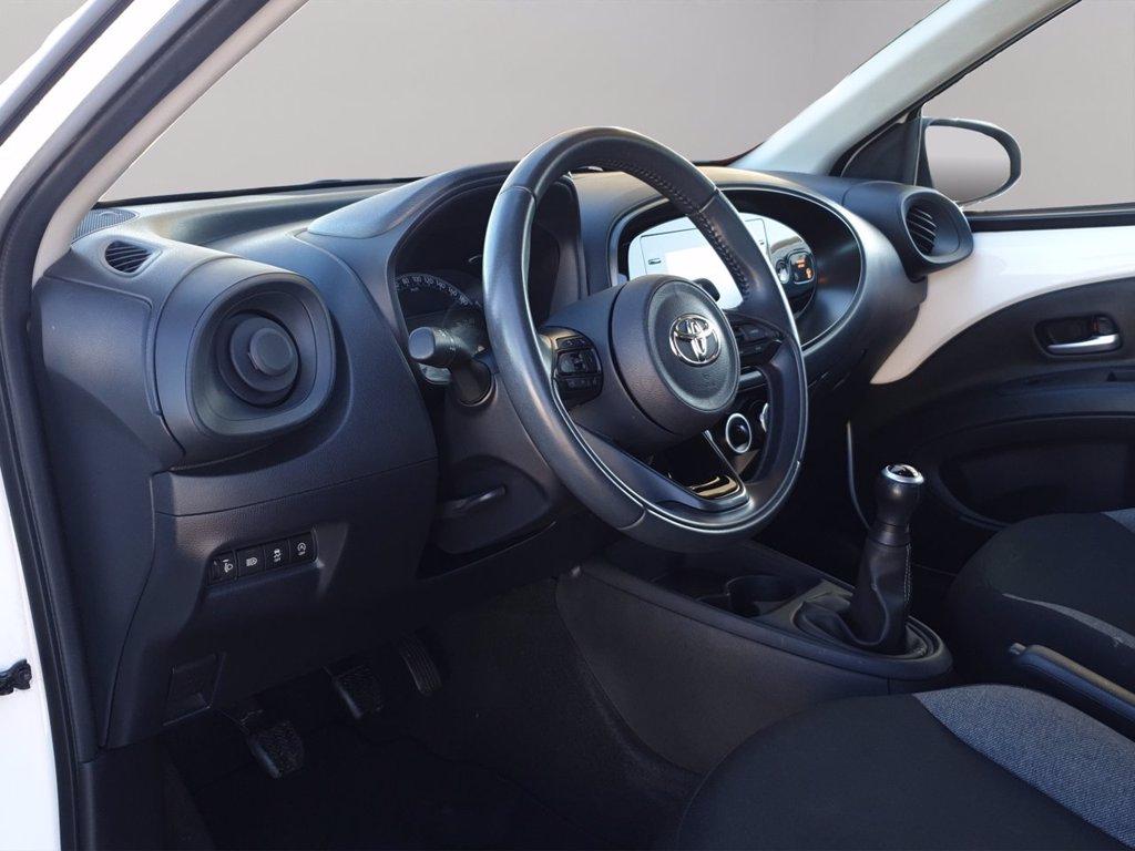 TOYOTA Aygo x 1.0 active 72cv del 2022