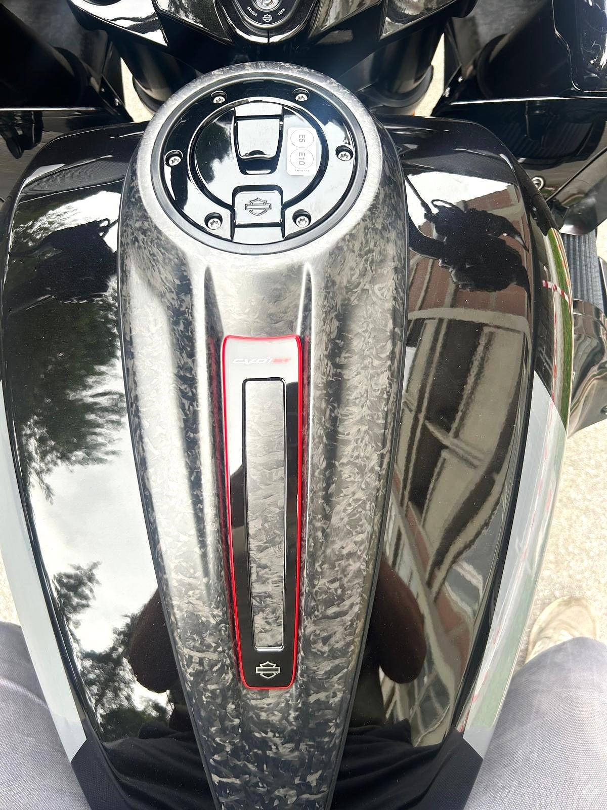 Harley-davidson CVO Road Glide ST