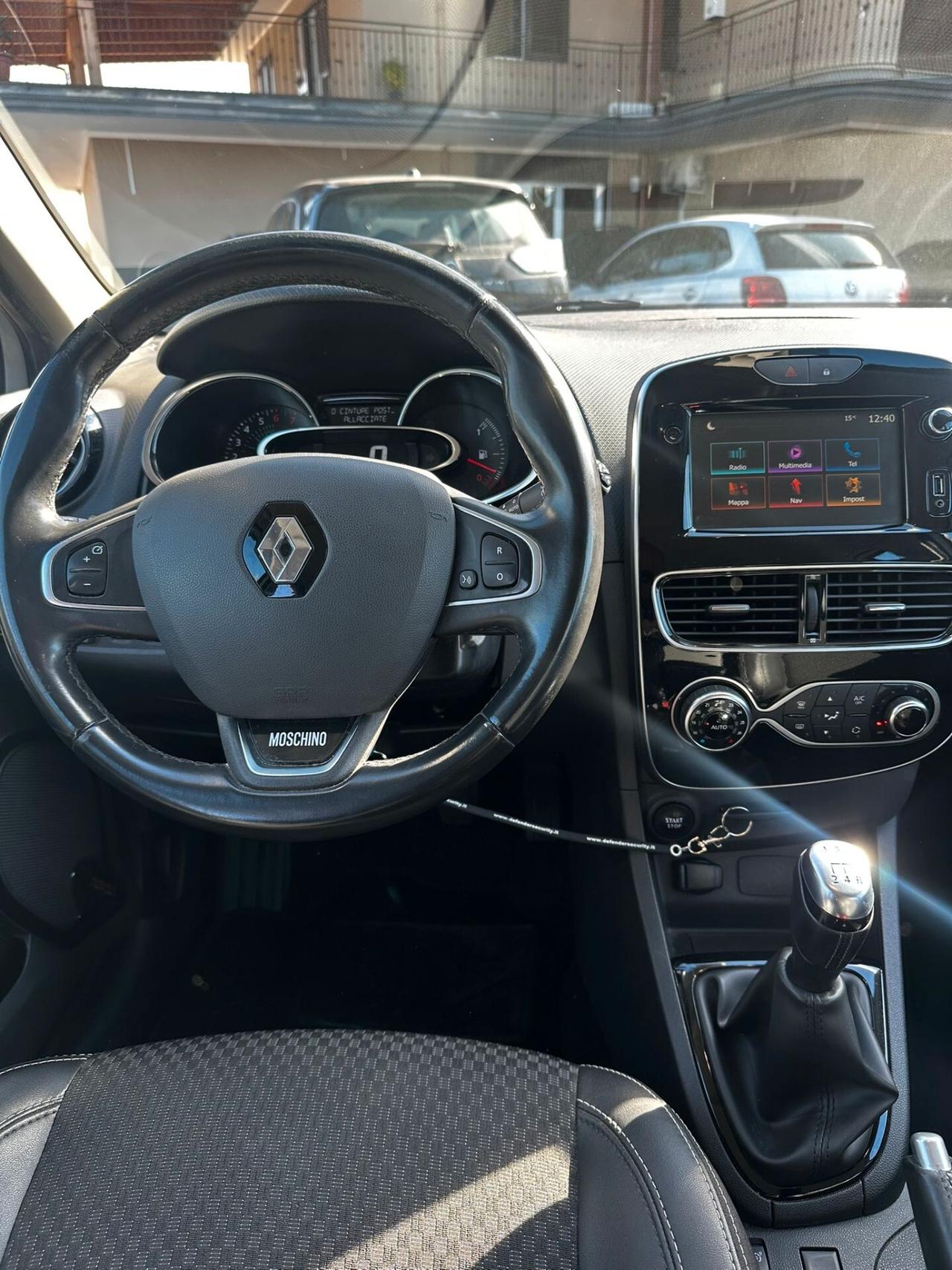 Renault Clio TCe 12V 90 CV GPL 5 porte Moschino Intens
