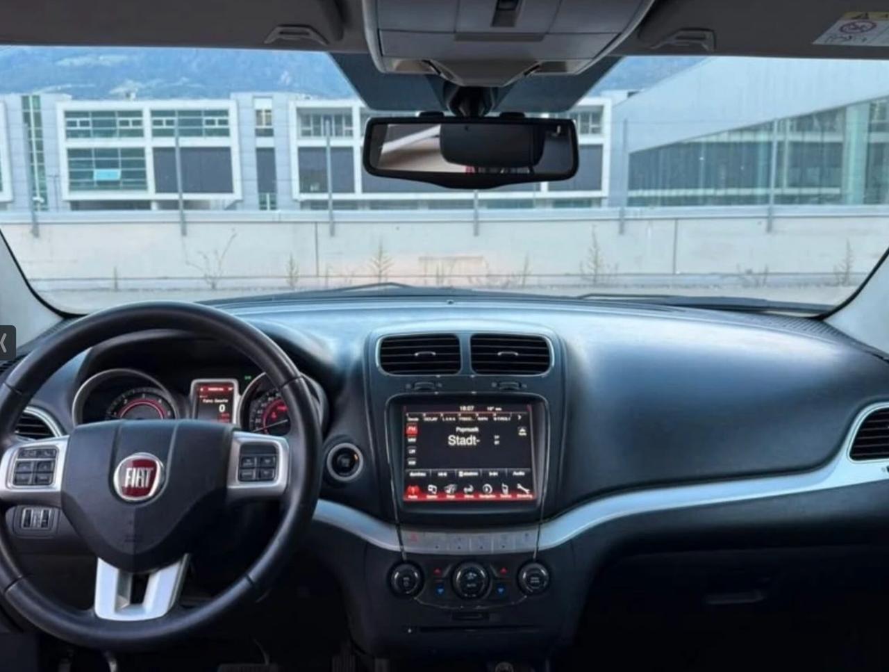 Fiat Freemont 2.0 Multijet II 170 CV AWD Automatico - Black Code (7 Posti)