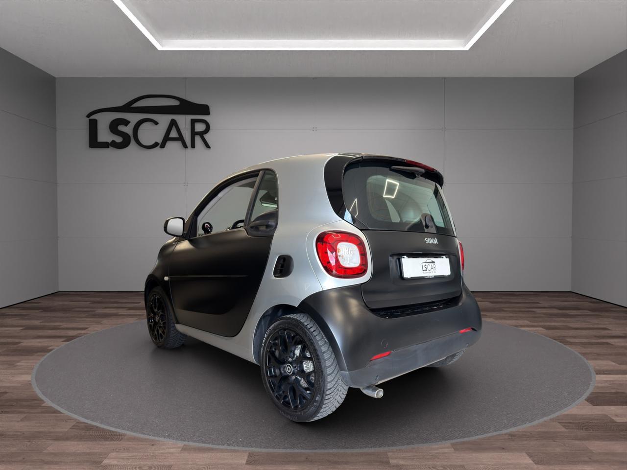 Smart fortwo coupe 0.9 Passion Turbo 90cv - Unico proprietario - Promo finanziamento - Cerchi in lega 16" - Luci Led - Tetto panoramico - Schermo touch - Sport Pack