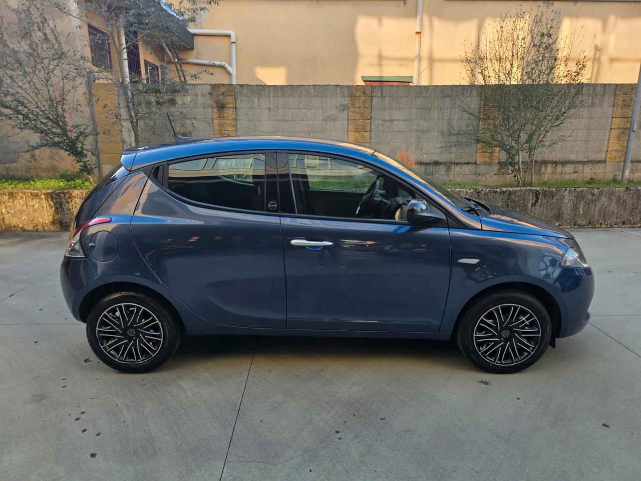 Lancia Ypsilon Hybrid Gold PREZZO REALE