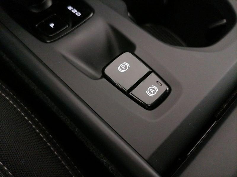 Volvo XC40 2.0 b3 Core auto