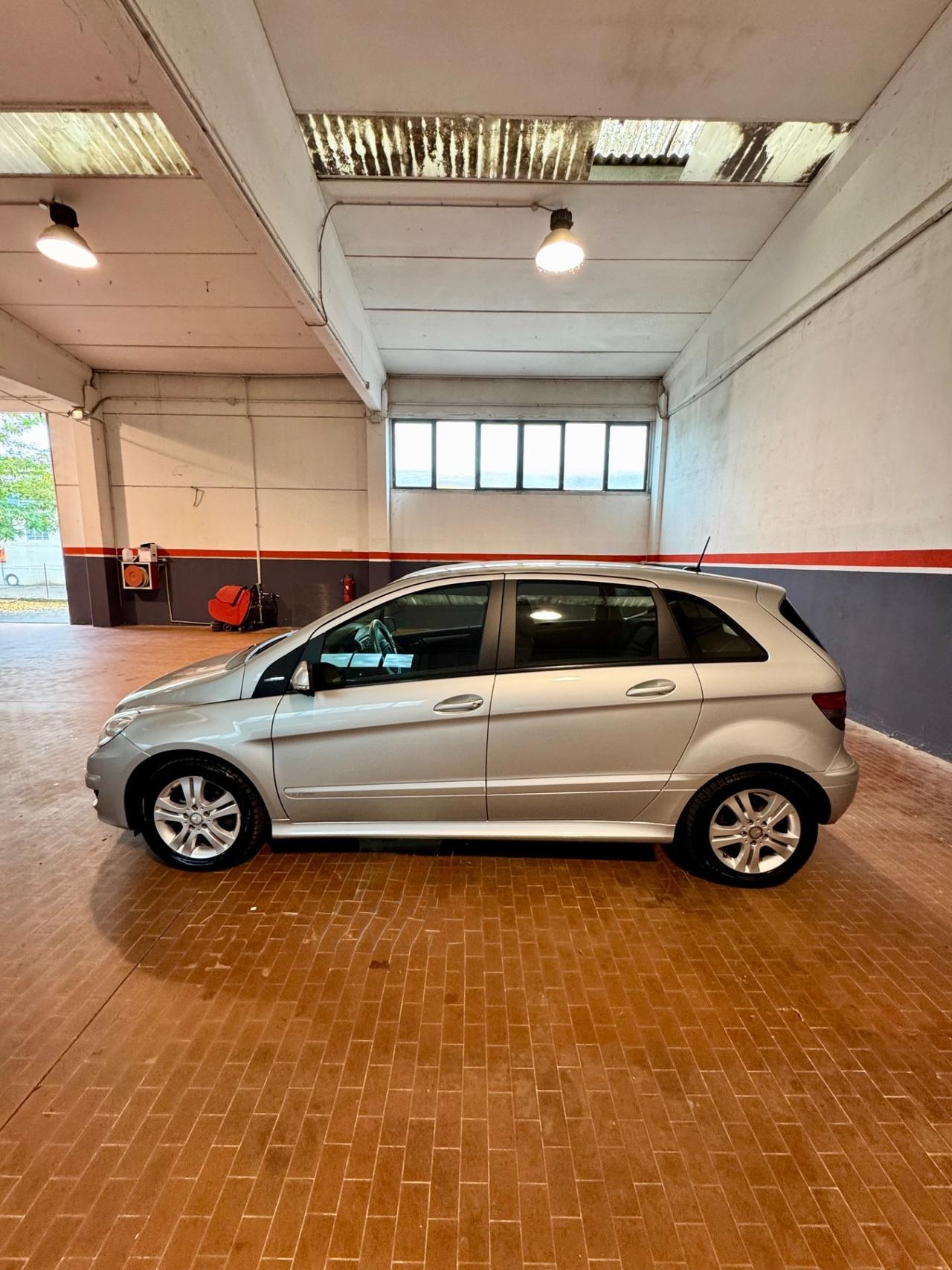 Mercedes-benz B 180 BlueEFFICIENCY Executive