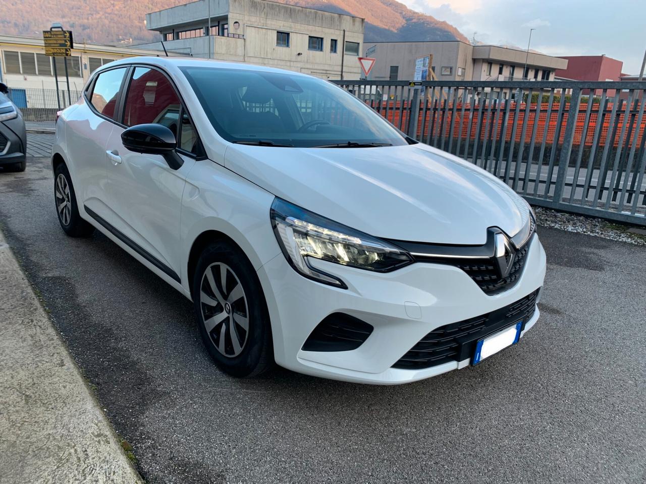 Renault Clio Idonea a Neopatentati