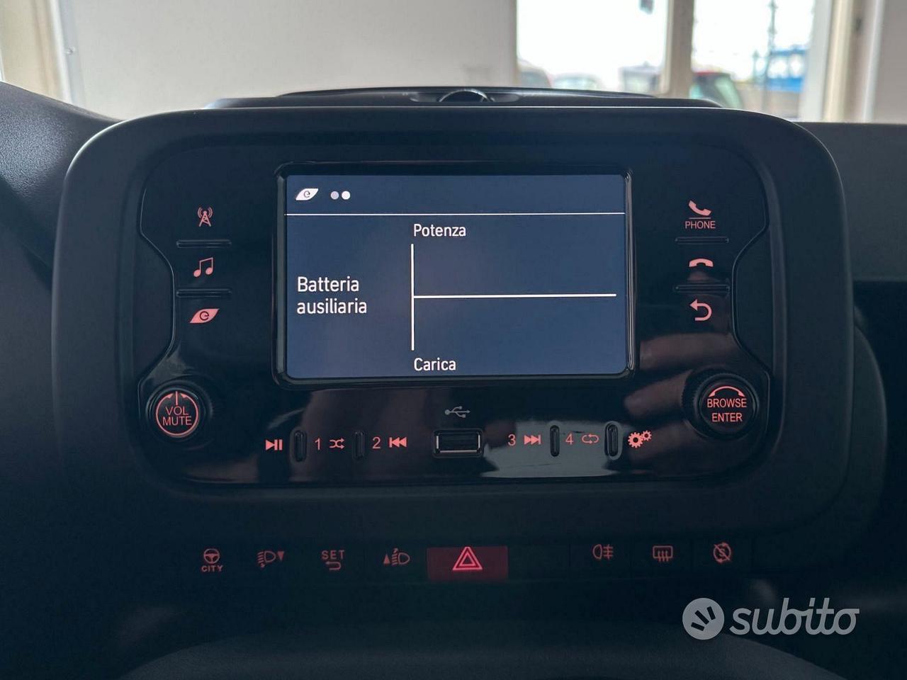 Fiat Panda 1.0 Hybrid SENZA VINCOLI 14.000km 2024