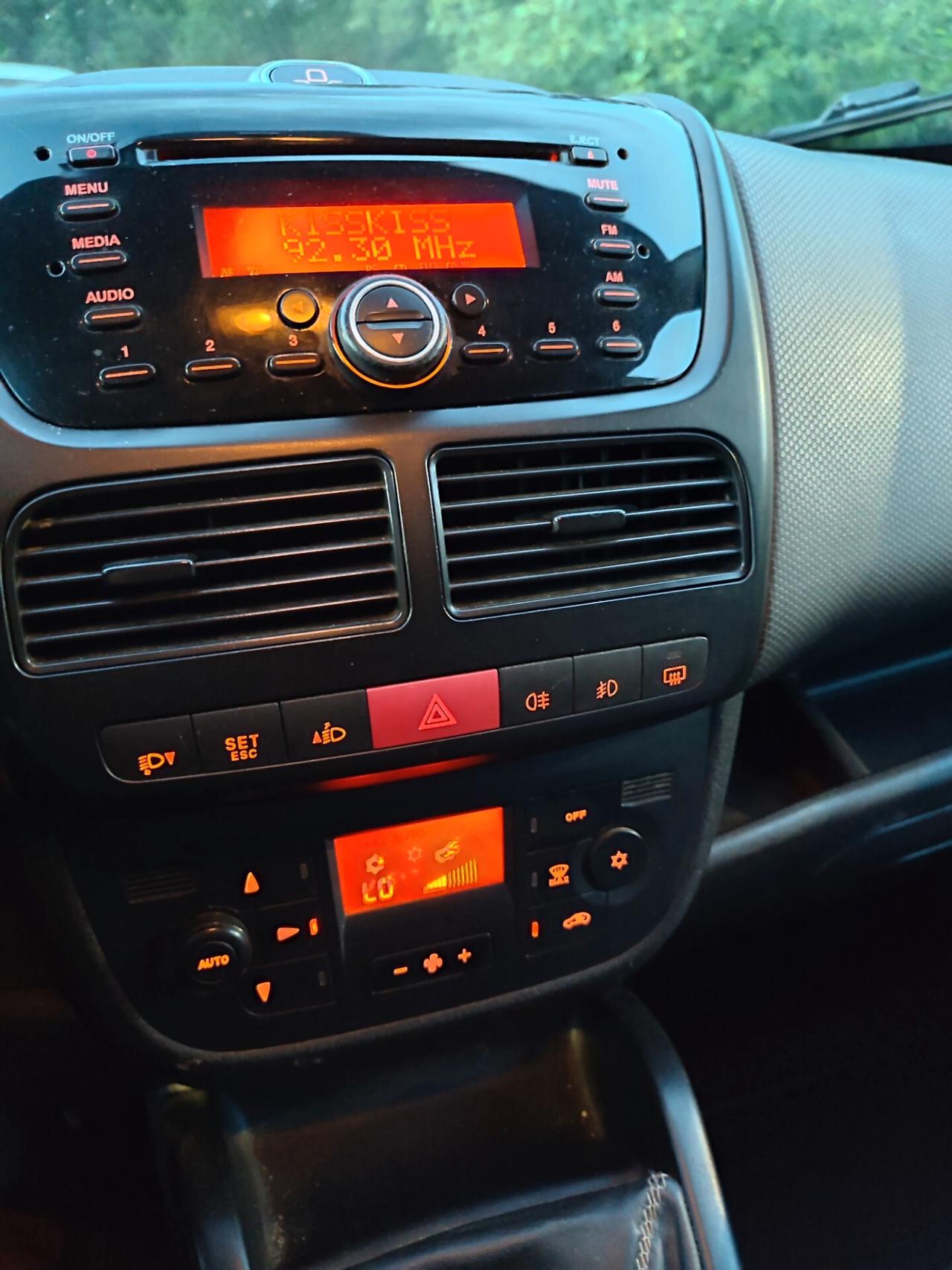 FIAT DOBLO 2011 A METANO DI CASA 1.4T-JET STUPENDO