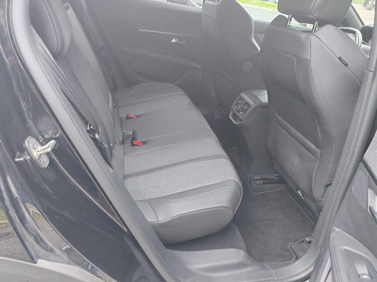 Peugeot 3008 BlueHDi 130 S&S Allure