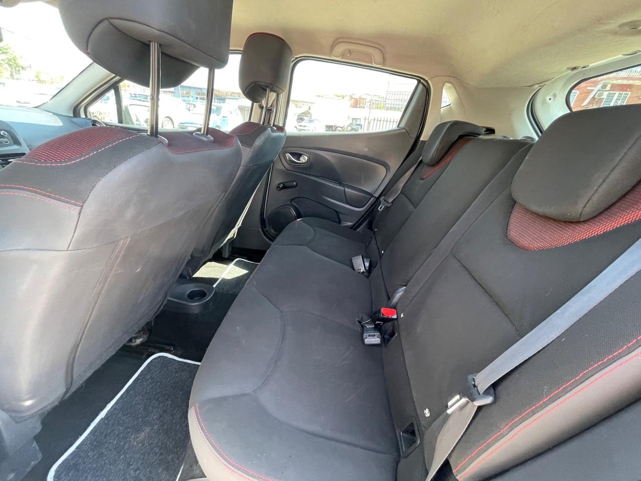 Renault Clio 1.2 75CV 5 porte Wave GARANZIA