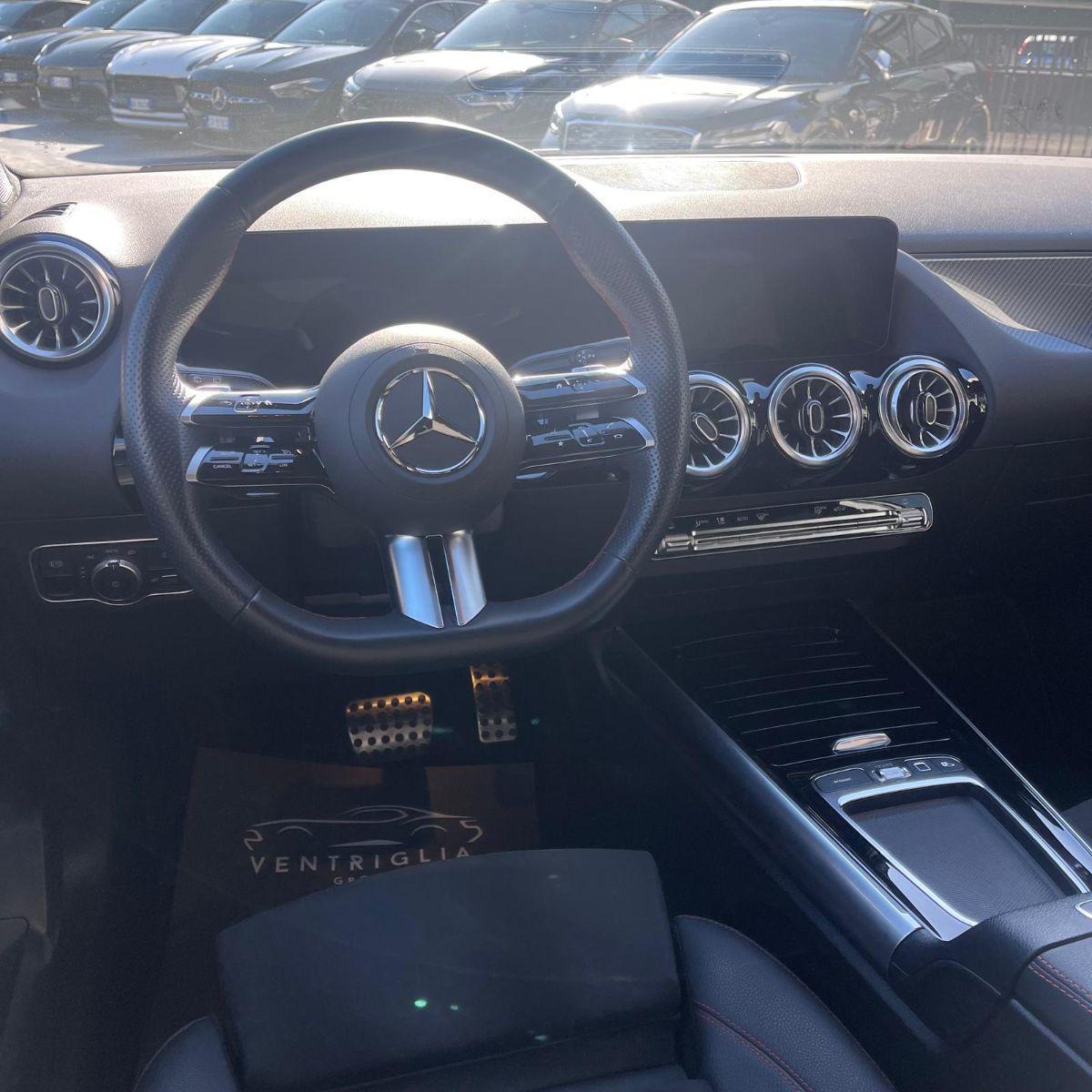 MERCEDES - Classe GLA - 200 d Premium MY25