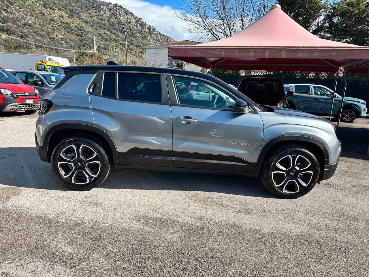 Jeep Avenger 1.2 Turbo 100 CV Summit