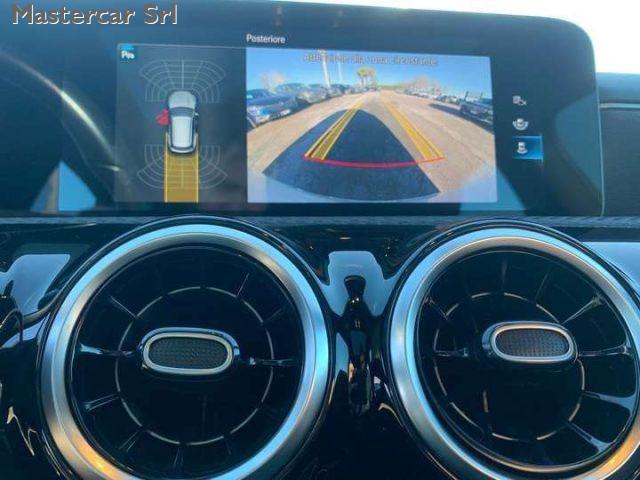 MERCEDES-BENZ CLA 180 CLA Shooting Brake 180 d TETTO d Business GE082CE