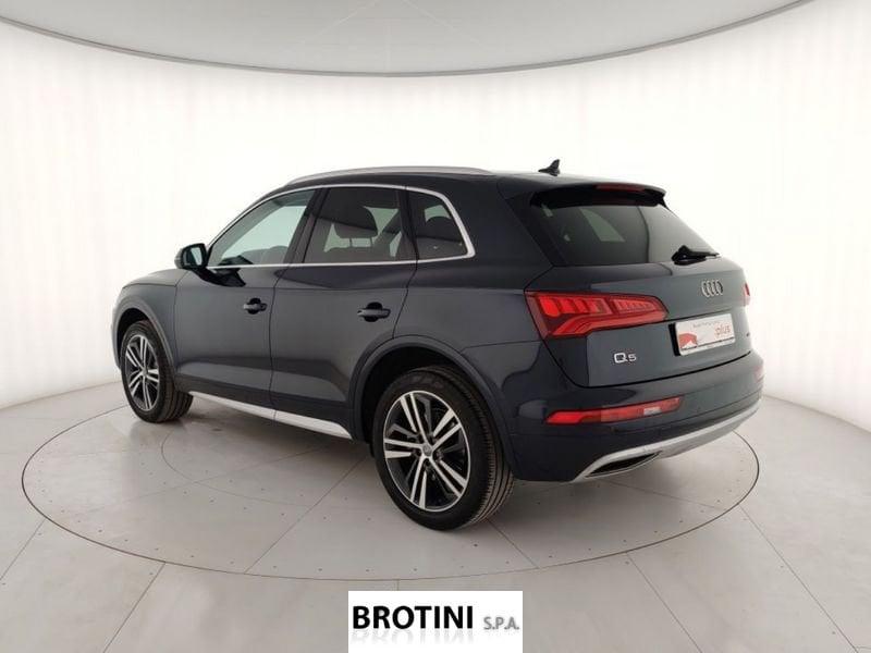 Audi Q5 40 TDI Business Sport quattro S tronic