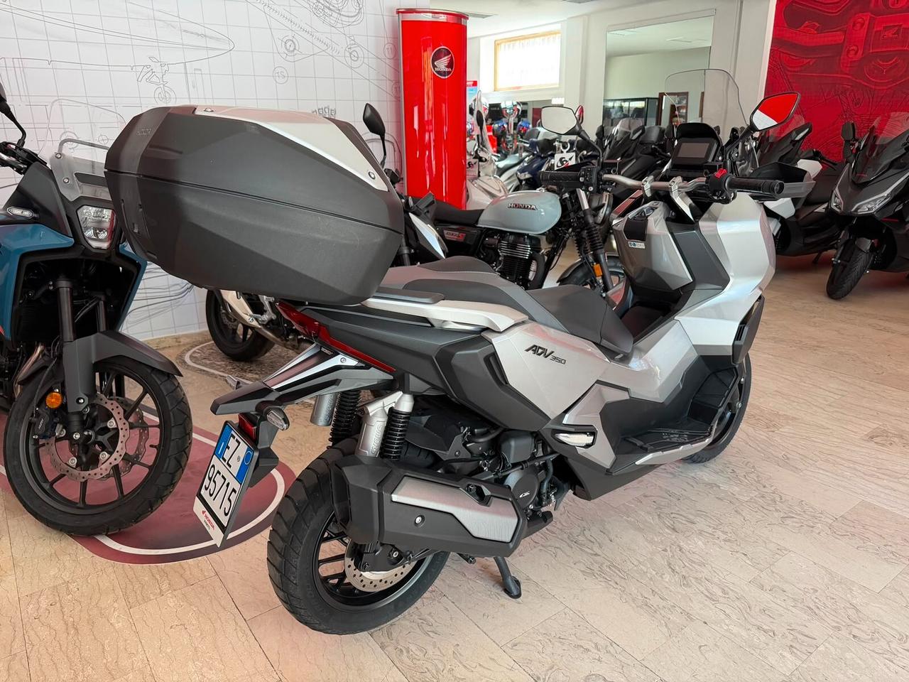 Honda ADV 350