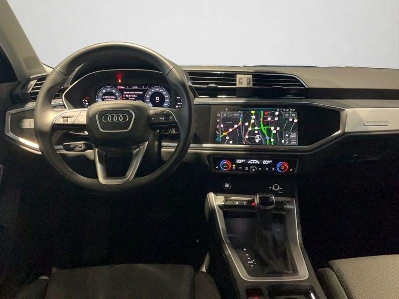 Audi Q3 35 TFSI S tronic S line Led Matrix Camera 18"