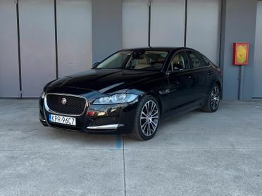 Jaguar XF 2.0 D 180 CV AWD aut. Prestige