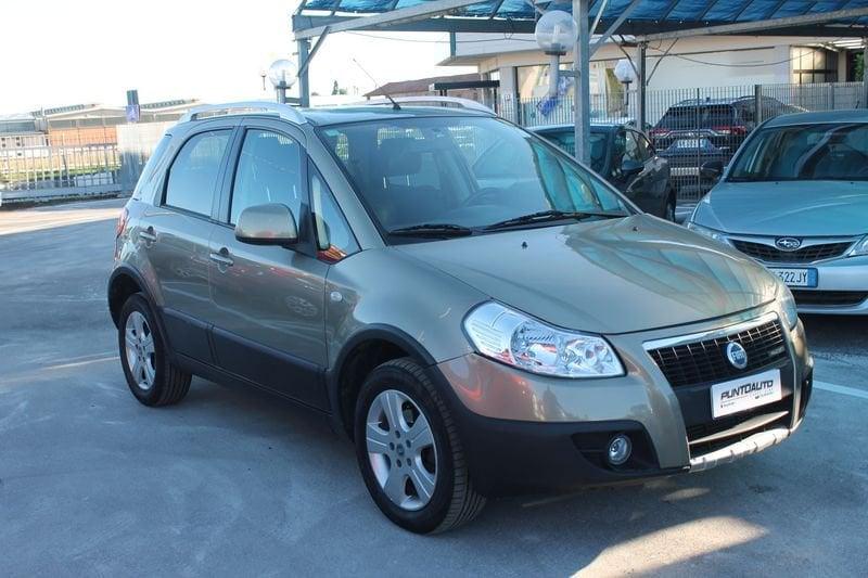 FIAT Sedici 1.9 MJT 4x4 Emotion