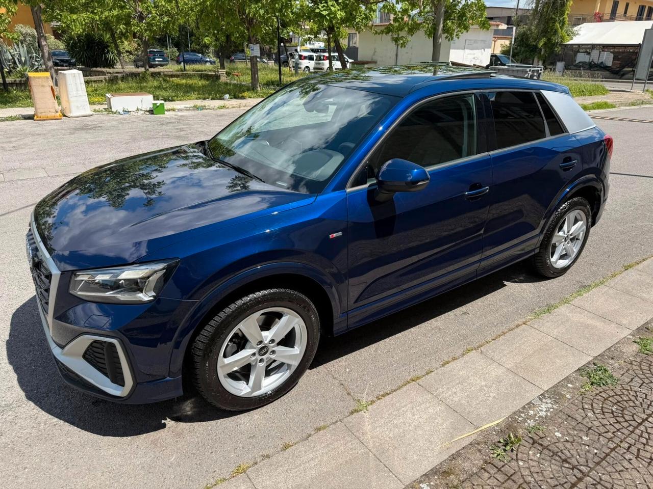 Audi Q2 35 TDI quattro S tronic line Edition
