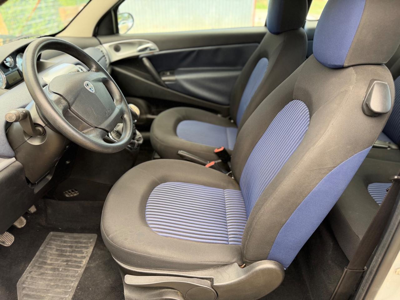 Lancia Ypsilon 1.2 Argento