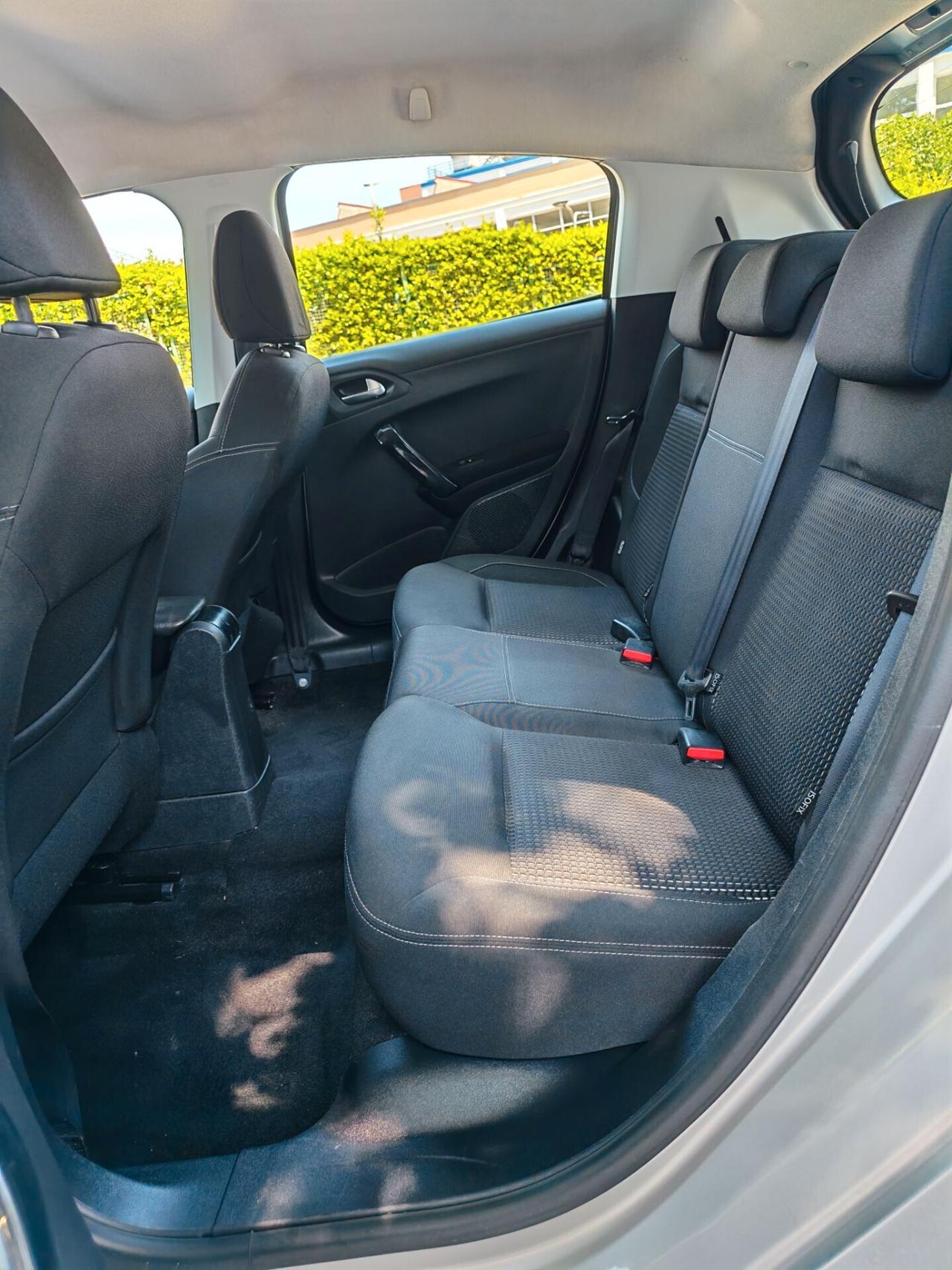 Peugeot 208 BlueHDi 75 5 porte Allure