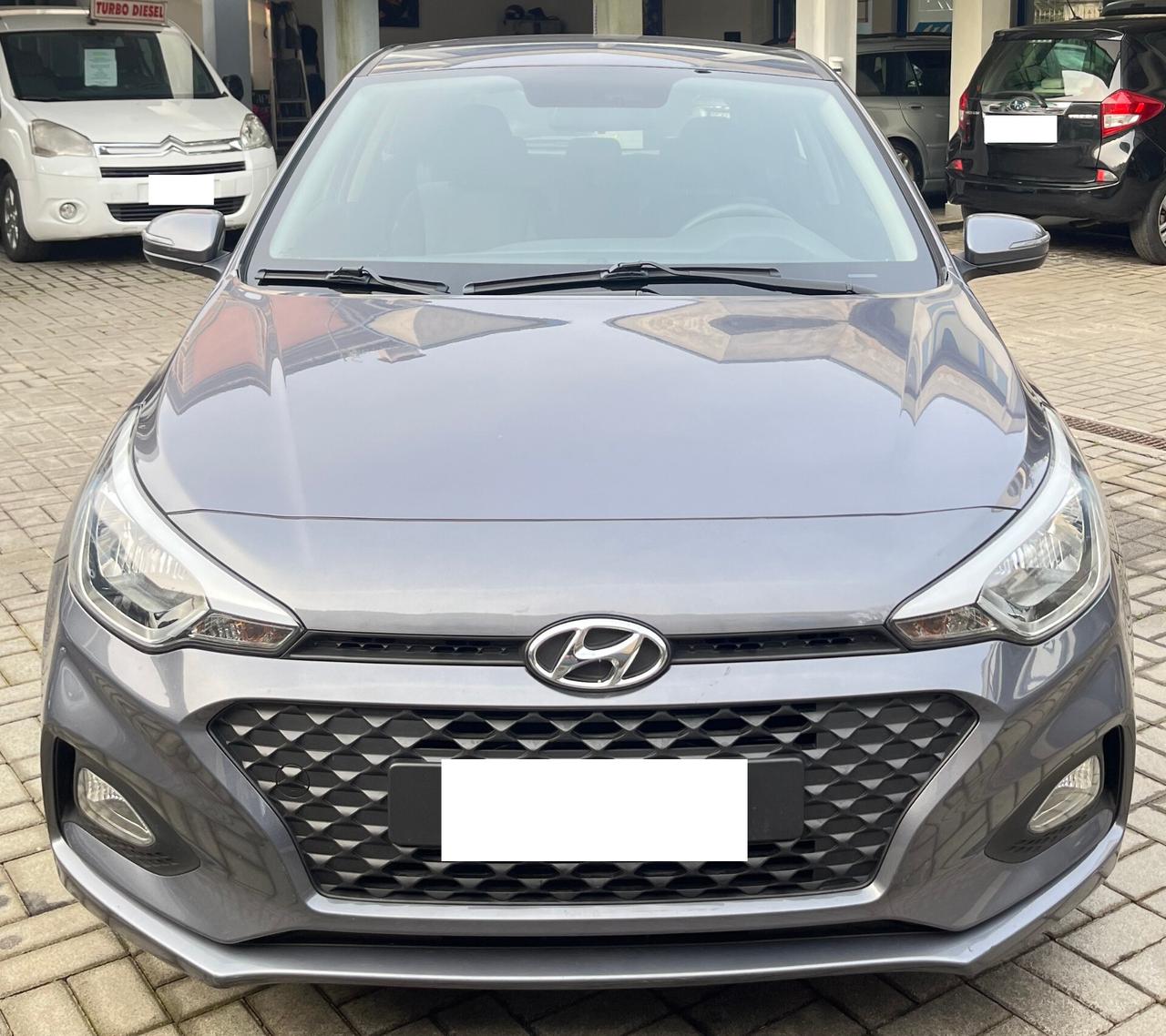 HYUNDAI i20 - 1.2 BENZINA - 5 PORTE CONNECTLINE - ANCHE PER NEOPATENTATI - 2019