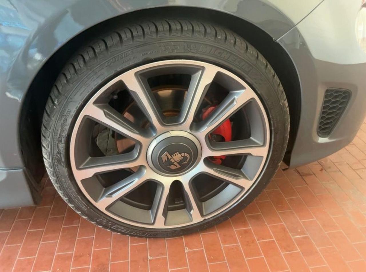 Abarth 595 1.4 Turbo T-Jet 145 CV